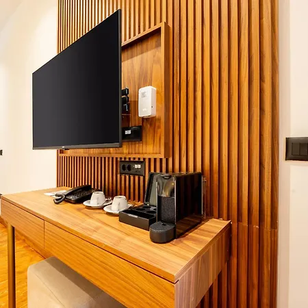 Belmondo Old Town Otel *
